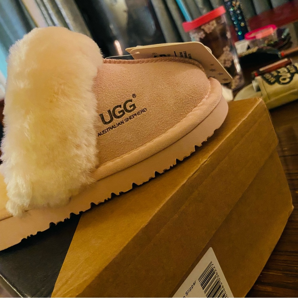 UGG Kids Slippers in Pink and Cream